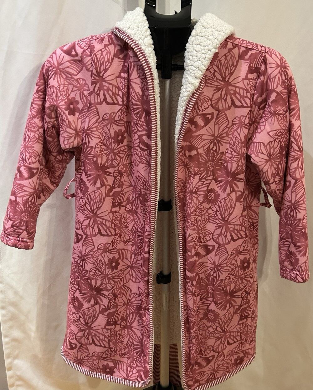 Woodrow & Friends Pink Bathrobe Girls size 10/12